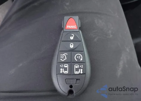 2010 Chrysler Town & Country Touring Plus z USA, uszkodzony, nr VIN 2A4RR8DX1AR361211